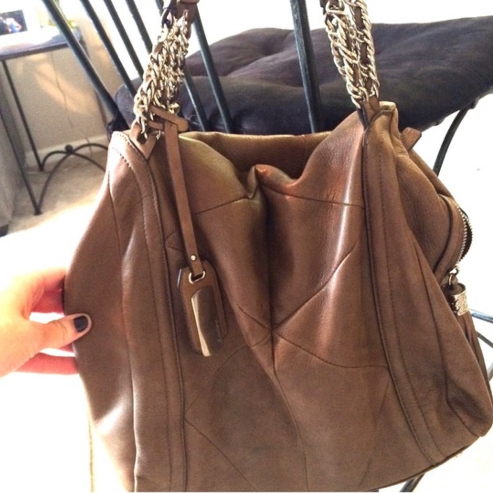 B. Makowski leather handbag